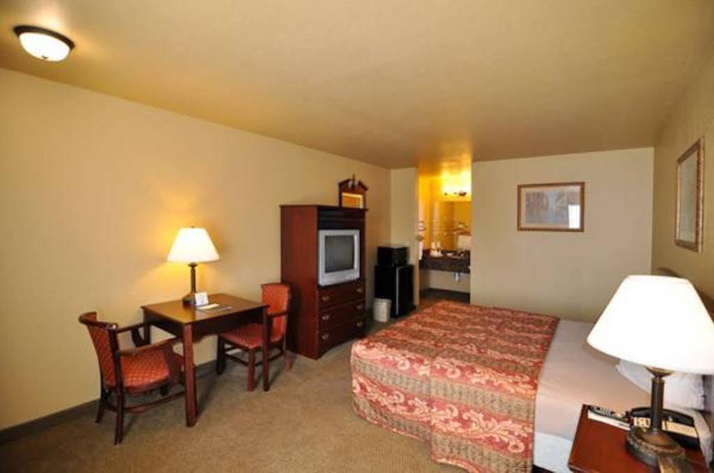 Econo Lodge Inn & Suites Greenbrier Kültér fotó